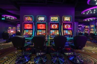 Hotel kazino në kthesën jugore të Indianës