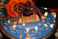 Orët e bingos së kazinosë winstar