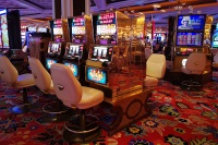 Ora e vdekjes në kazino në Las Vegas, Kazino Smokey Robinson Seneca Niagara, kazino në surprizë az