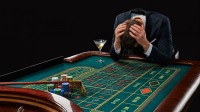 Lavdërim rrotullime falas të kazinosë, natë bamirësie në kazino